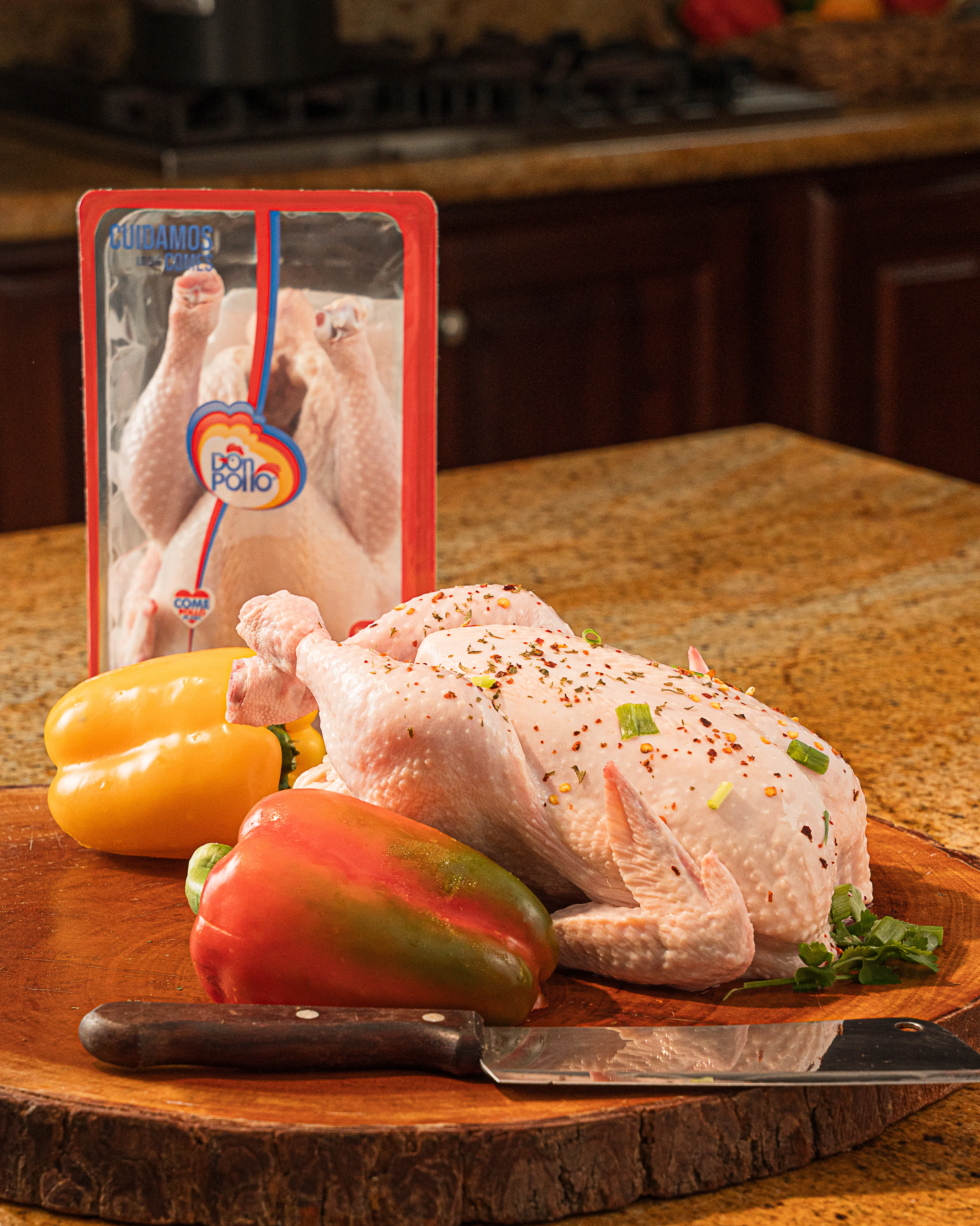 Pollo entero sazonado